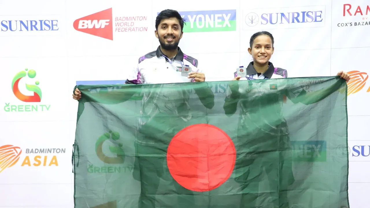 বাংলাদেশের জুটি জুমার-ঊর্মির রৌপ্য পদক জয়