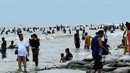কুয়াকাটায় বেড়েছে মাদক ও অসামাজিক কর্মকাণ্ড, আতঙ্কে এলাকাবাসী