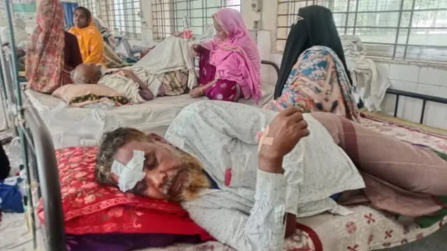 দৌলতপুরে পাম্পের তেল ভাগাভাগি নিয়ে সংঘর্ষে নারীসহ আহত ১০