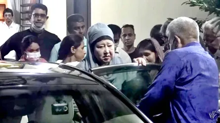 স্বাস্থ্য পরীক্ষার জন্য হাসপাতালে খালেদা জিয়া