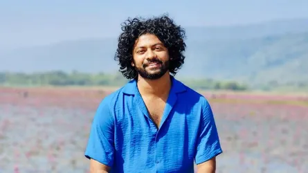 জমি দখল ও চাঁদা দাবির অভিযোগে মামলা, যা বললেন কাফি