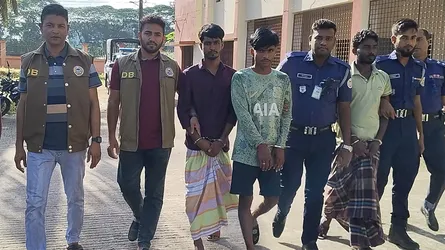 কলাপাড়ায় প্রবাসীর বাসায় ডাকাতি ও গণধর্ষণ : গ্রেফতার ৩