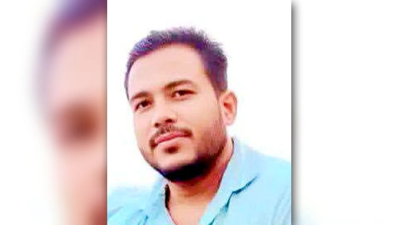 কালীগঞ্জে শ্বশুরকে হত্যার দায় স্বীকার, থানায় আত্মসমর্পণ