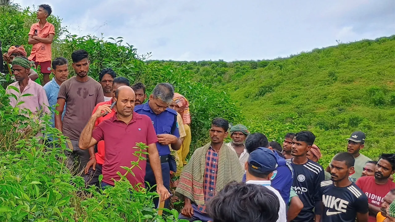 মৌলভীবাজারে চা বাগান থেকে শ্রমিকের লাশ উদ্ধার