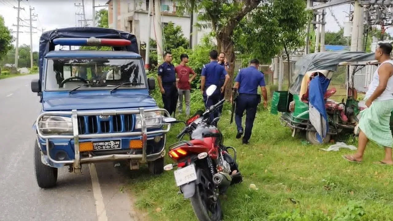 কাপাসিয়ায় বাস-সিএনজির সংঘর্ষে মা-শিশুসহ নিহত ৩