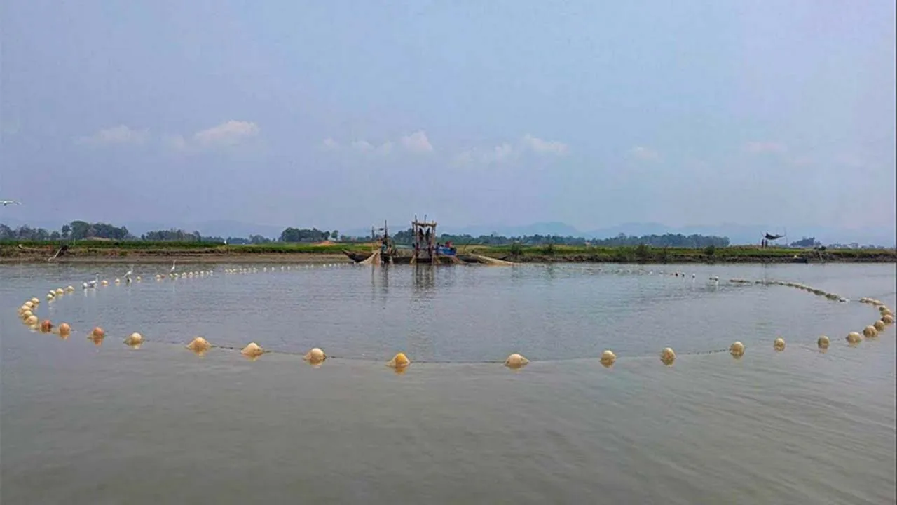 কাপ্তাই হ্রদে মৎস্য আহরণের ওপর ৩ মাসের নিষেধাজ্ঞা