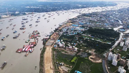 কর্ণফুলীর বুকে অর্থনীতি ও ভ্রমণের গল্প