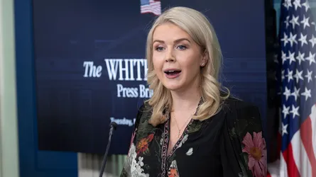 বিবিসিকে ‘ভুয়া সংবাদমাধ্যম’ বললেন ট্রাম্পের প্রেস সেক্রেটারি