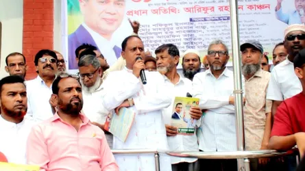 কটিয়াদীতে শিক্ষার্থীদের মাঝে বিএনপির ক্যাম্পেইন