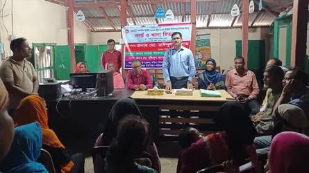কটিয়াদীতে ভিডব্লিউবি কর্মসূচির কার্ড ও খাদ্যশস্য বিতরণ