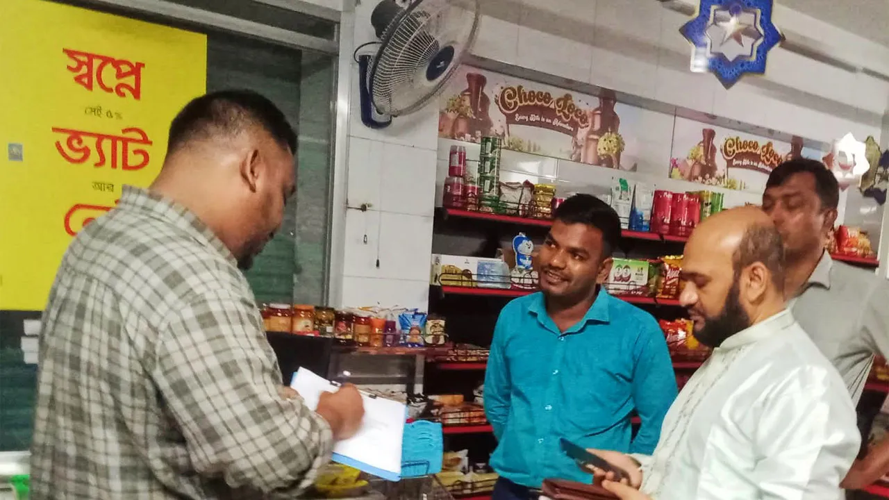 কাউখালীতে সরকারি বিধি অমান্য, ৩ ব্যবসা প্রতিষ্ঠানকে জরিমানা