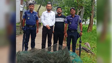 কাউখালীতে সাড়ে ৩ হাজার মিটার চায়না দুয়ারী জাল জব্দ