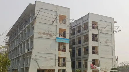কাউখালীতে বিভিন্ন দফতরে অতিরিক্ত দায়িত্বে চলছে উপজেলা প্রশাসন