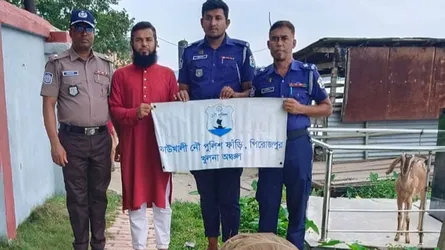কাউখালীতে যৌথ অভিযানে ১০ হাজার রেণু পোনা উদ্ধার