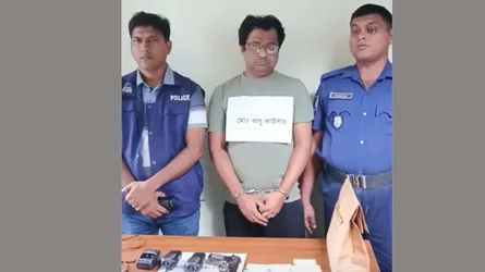 শ্রীপুরে পিস্তলসহ নিষিদ্ধ ছাত্রলীগ নেতা গ্রেফতার