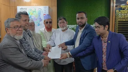 ধানের শীষের মনোনয়নপত্র সংগ্রহ করলেন তাপস