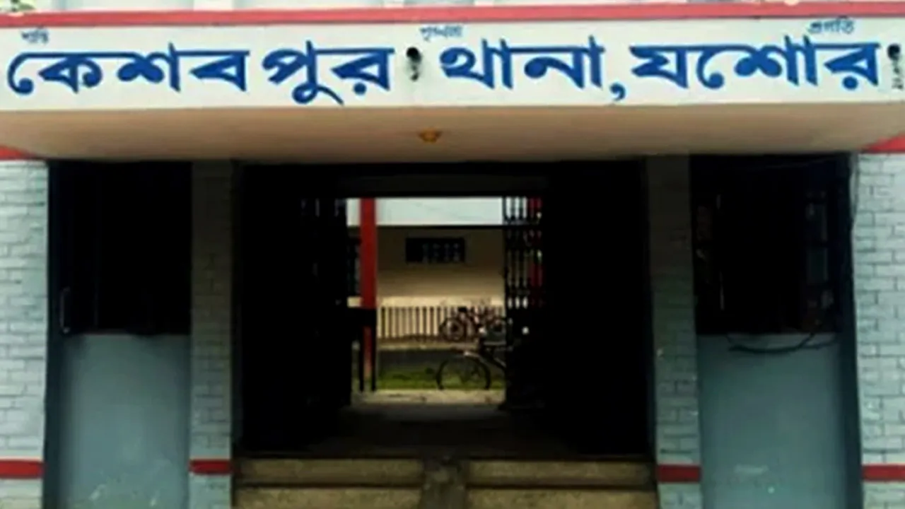 কেশবপুরে সড়ক দুর্ঘটনায় নিহত ১