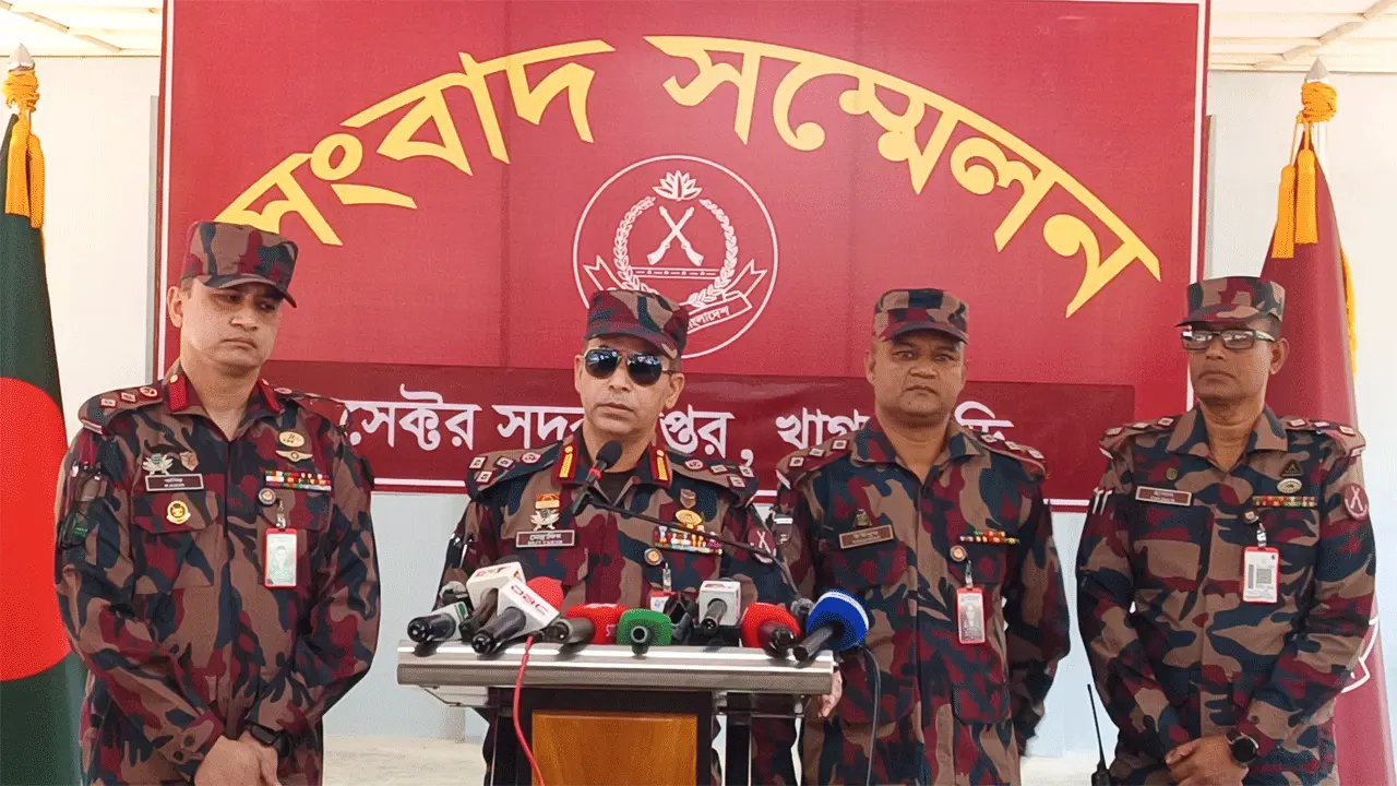 কঠোর নিরাপত্তায় খাগড়াছড়ি সেক্টরের ৩০ প্লাটুন বিজিবি