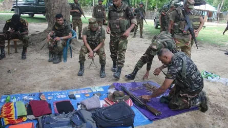 খাগড়াছড়িতে সেনা অভিযানে অস্ত্র ও গোলাবারুদ উদ্ধার