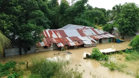 হঠাৎ বন্যায় খাগড়াছড়িতে পানিবন্দী এলাকাবাসী