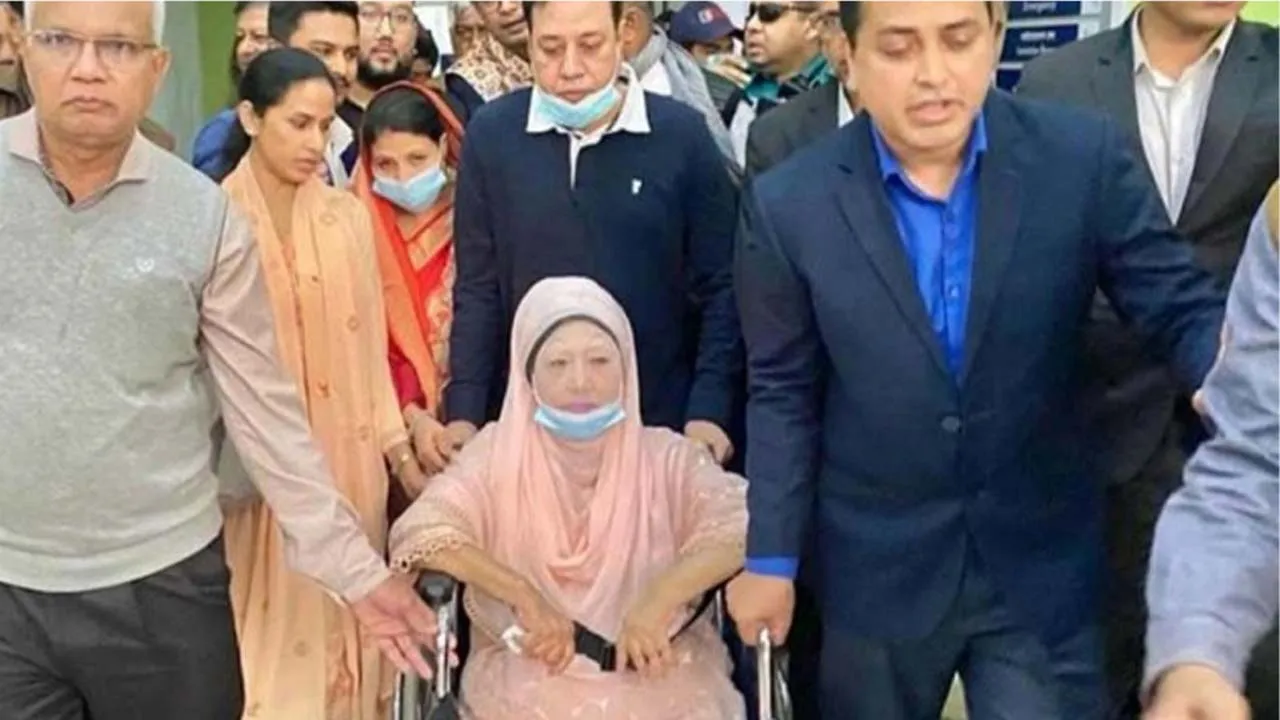 খালেদা জিয়ার সফরসঙ্গী হিসেবে যোগ হলেন জুবাইদাসহ আরো ৩ জন