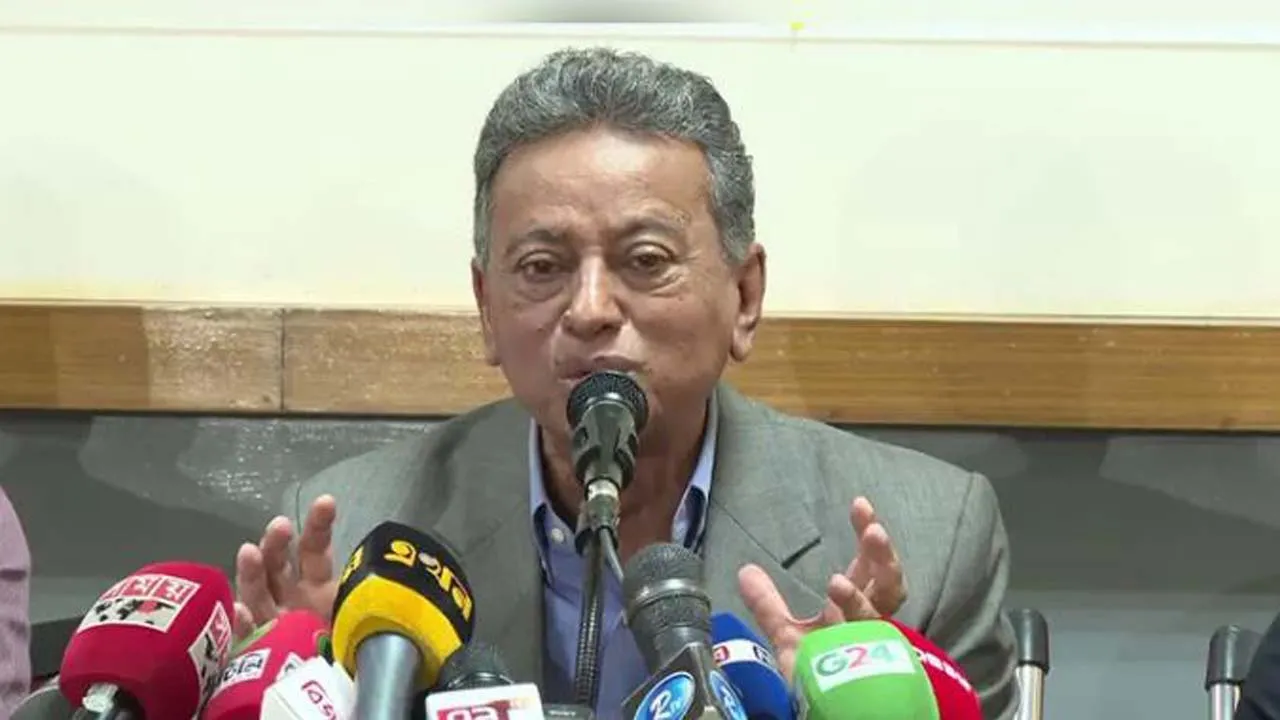 বিএনপি নির্বাচিত হলে স্বাস্থ্যখাতে বিনিয়োগ বাড়াবে :  আমির খসরু