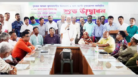 কেসিসি প্রশাসকের বৃক্ষরোপণ কর্মসূচির উদ্বোধন