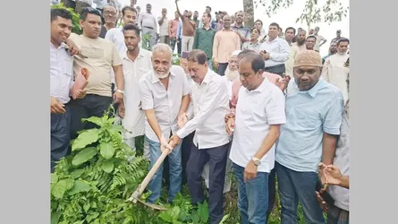 কটিয়াদীতে শহীদ জিয়ার স্মৃতি বিজড়িত খাল পুনঃখননের উদ্বোধন