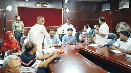 পাকুন্দিয়ায় লটারির মাধ্যমে সরকারি গুদামে ধান দিলেন ৩৭৭ কৃষক