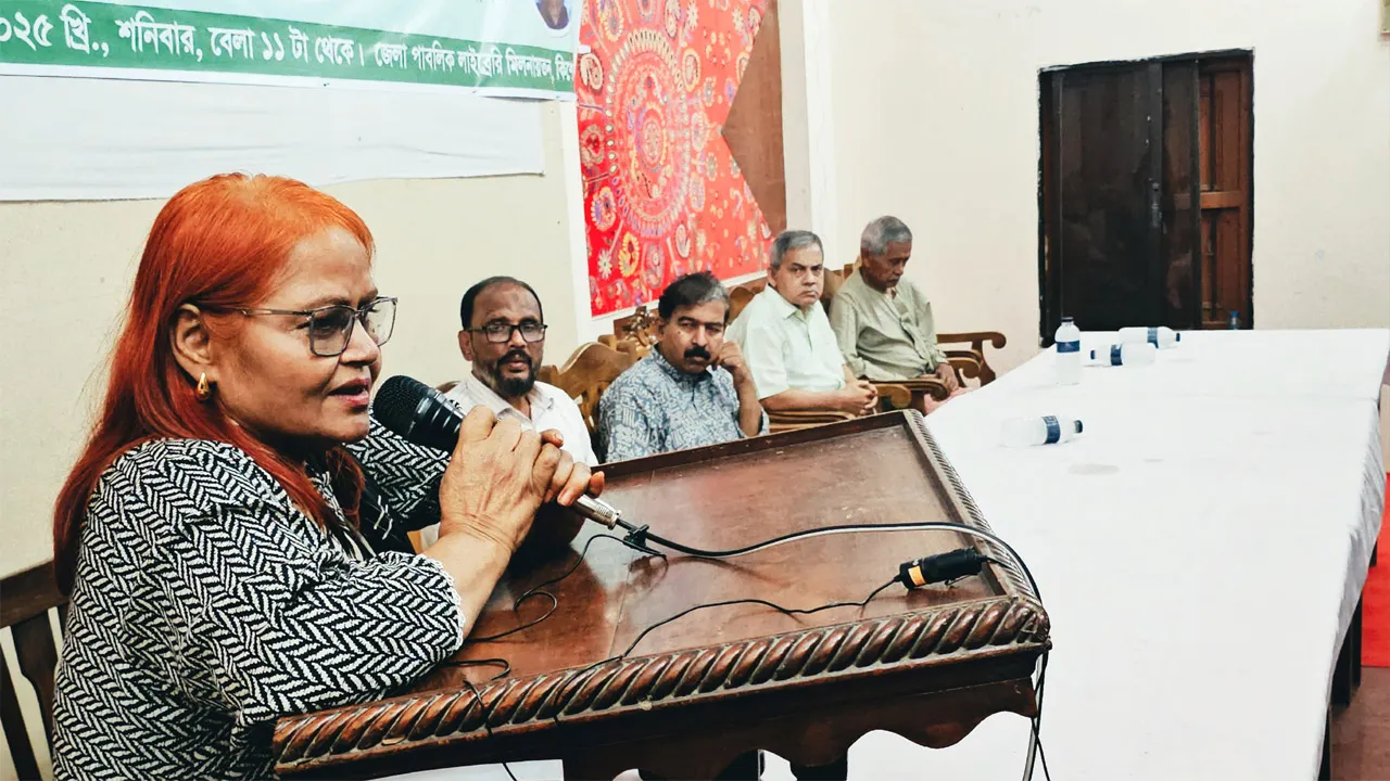আওয়ামী লীগ নেত্রীকে অতিথি করে রাষ্ট্র সংস্কার আন্দোলনের হাসনাত কাইয়ুমের মতবিনিময়