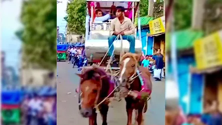 ঘোড়ার গাড়িতে রাজকীয় বিদায় শিক্ষকের
