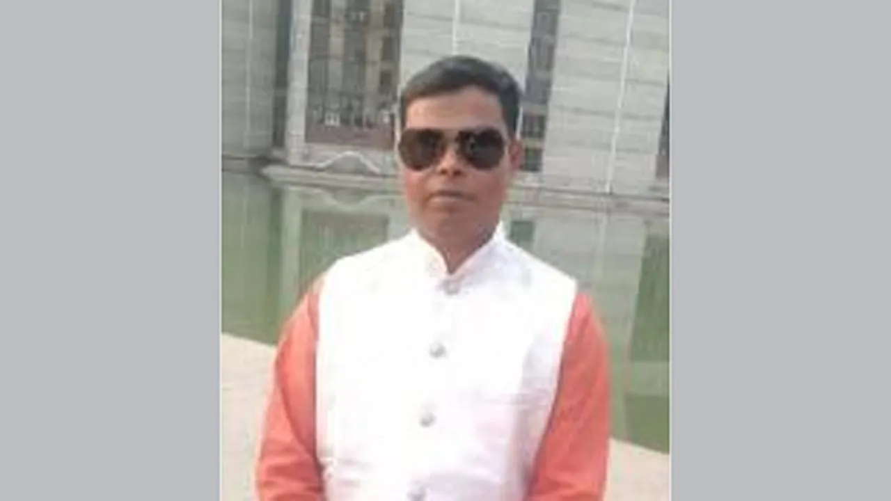 কটিয়াদীতে আওয়ামী লীগ নেতা গ্রেফতার