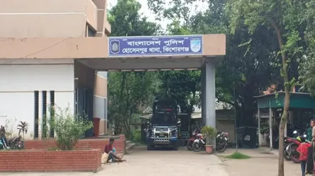হোসেনপুরে রাস্তার পাশ থেকে অজ্ঞাতপরিচয় ব্যক্তির লাশ উদ্ধার