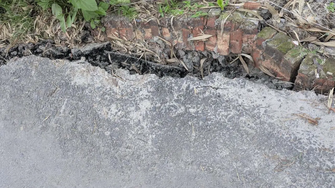 কয়রায় সওজের ৫০ কোটির সড়কে ধস