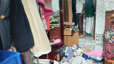 কুয়াকাটায় এক রাতে তিন বাড়িতে ডাকাতি, স্বর্ণালংকারসহ ২৩ লাখ টাকা লুট