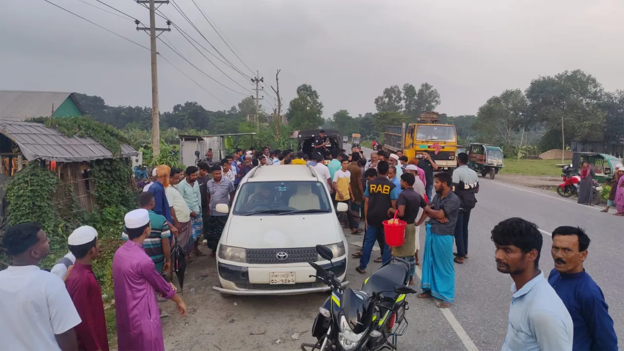 কুলিয়ারচরে ৪০ কেজি গাঁজাসহ মাদককারবারি আটক
