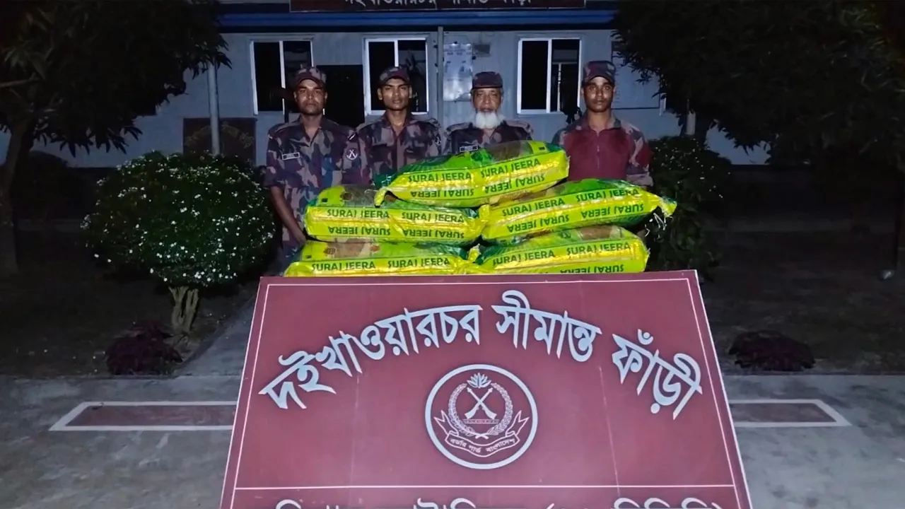কুড়িগ্রামে বিজিবির অভিযানে ৩২ লাখ টাকার চোরাইপণ্য আটক