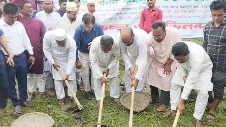 ভূরুঙ্গামারীতে খাল পুনঃখনন কর্মসূচির উদ্বোধন