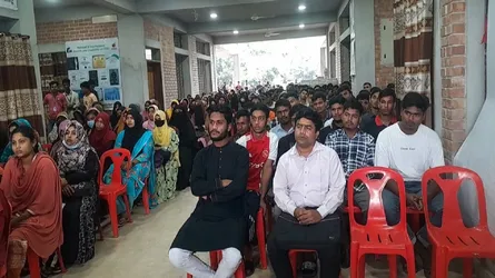 কুড়িগ্রামে তরুণ-তরুণীদের চাকরি মেলা