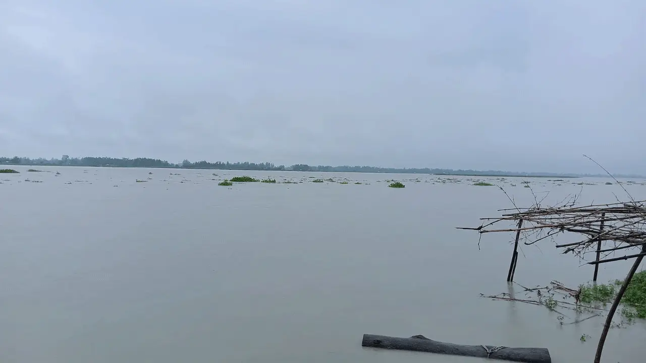 বিপদ সীমার ২৩ সেন্টিমিটার ওপরে দুধকুমারের পানি