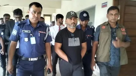 কুষ্টিয়ার সাবেক পুলিশ সুপার তানভীরকে ‘ভিআইপি প্রটোকল’!