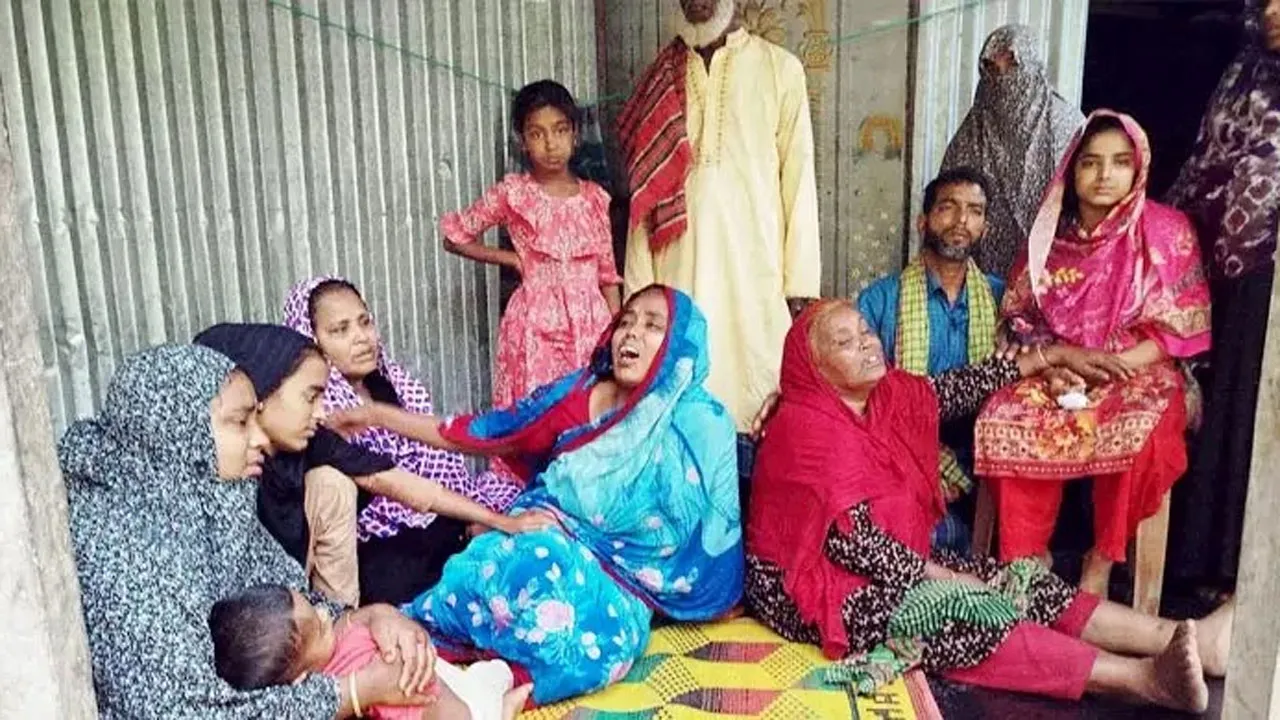 কুষ্টিয়ার নিহত ৩ জনের দাফন, ১ জনের শেষকৃত্য সম্পন্ন