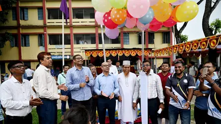 কুষ্টিয়ায় জাতীয় প্রাথমিক শিক্ষা পদক বিতরণ