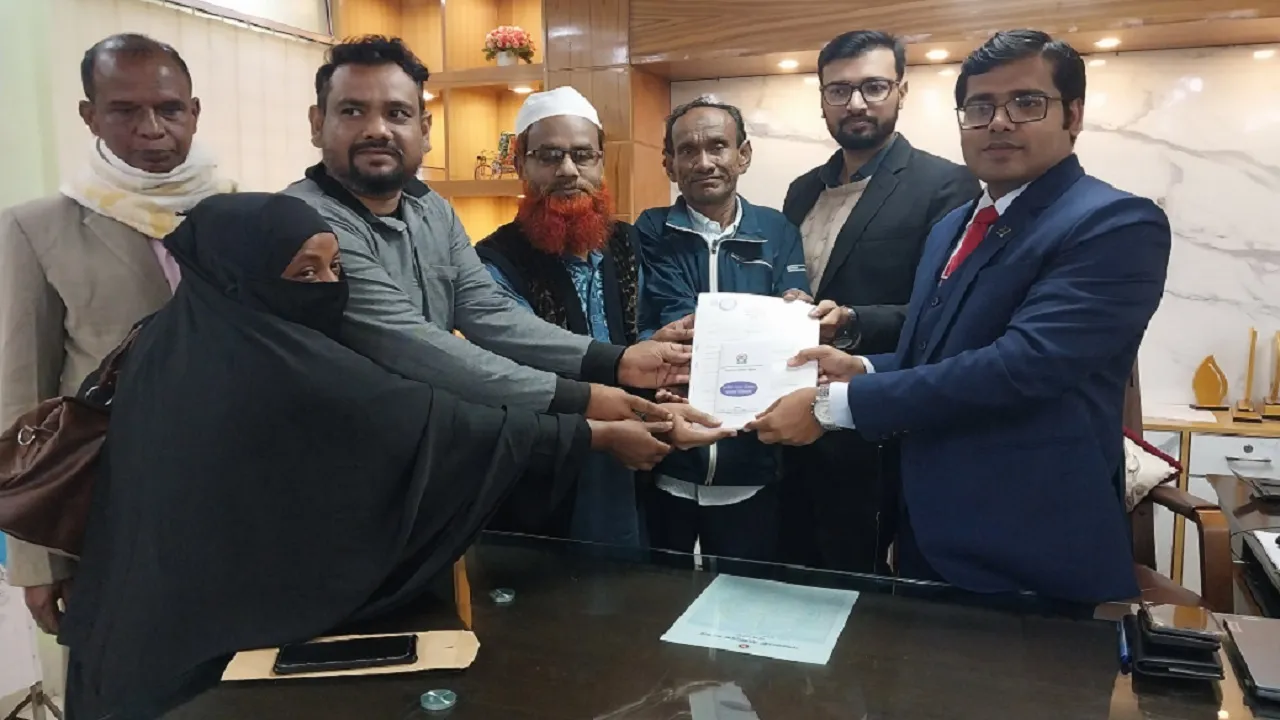 ময়মনসিংহ-১০ আসন এলডিপি প্রার্থী এস এম মোরশেদের পক্ষে মনোনয়ন পত্র সংগ্রহ