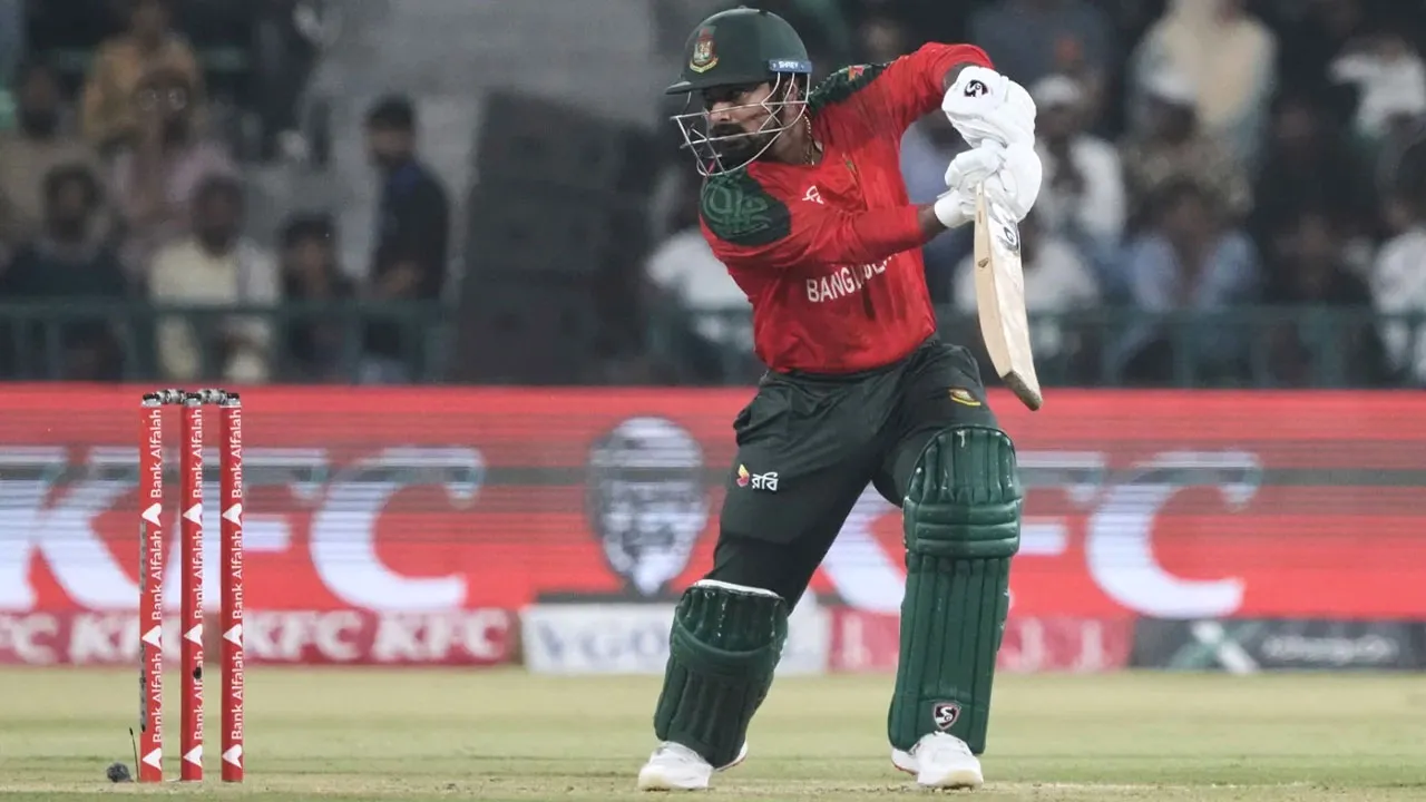 দুই ওপেনারকে হারিয়ে বিপদে বাংলাদেশ