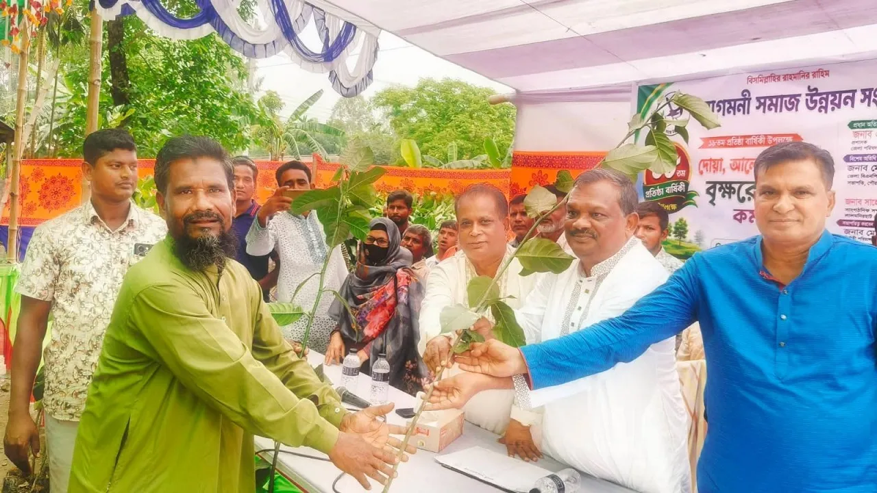 লালমনিরহাটে বৃক্ষরোপণ কর্মসূচি পালিত