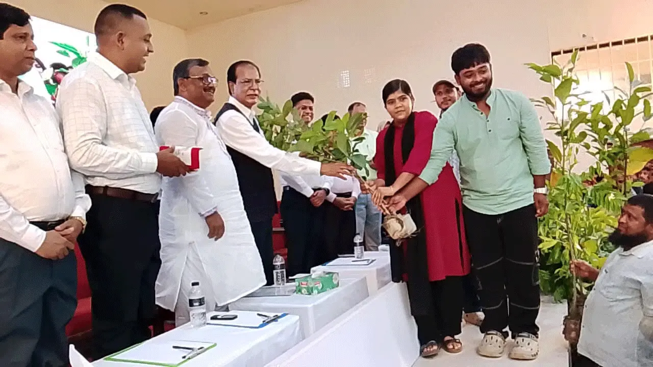 মাদক নির্মূলে সবাইকে ঐক্যবদ্ধভাবে কাজ করতে হবে : ত্রাণমন্ত্রী আসাদুল হাবিব দুলু