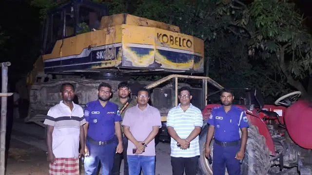 লালপুরে অবৈধ মাটি খননের অভিযোগে জরিমানা