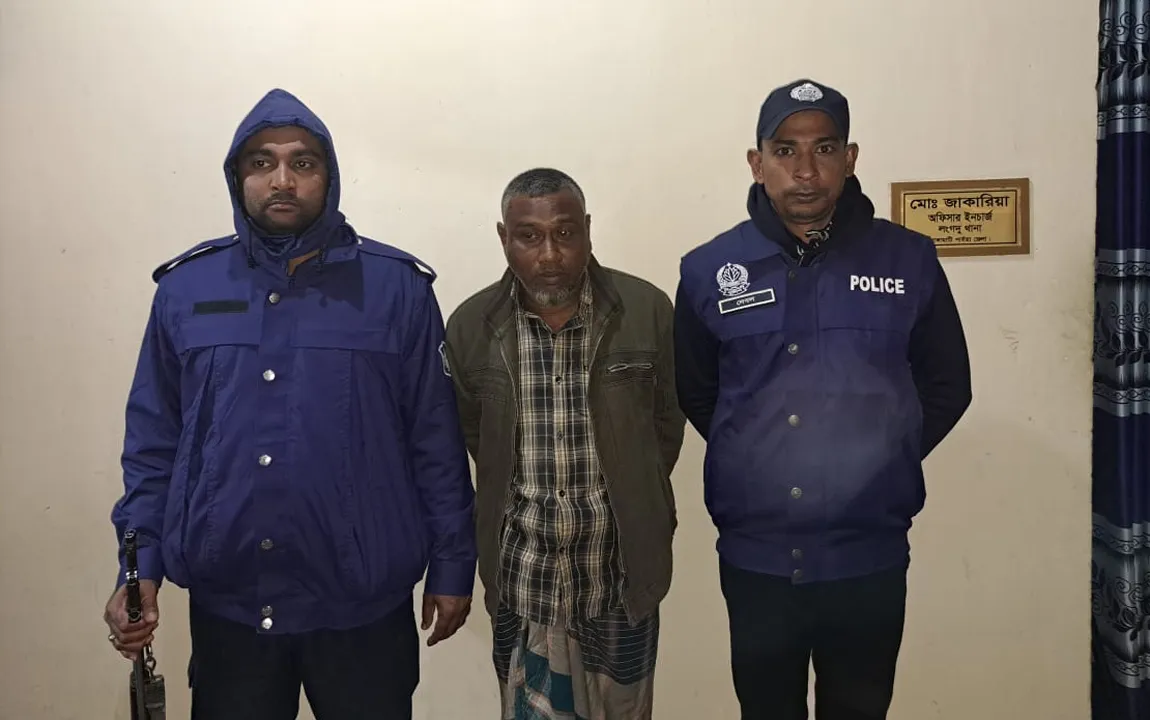 লংগদুতে উপজেলা স্বেচ্ছাসেবক লীগের নেতা গ্রেফতার