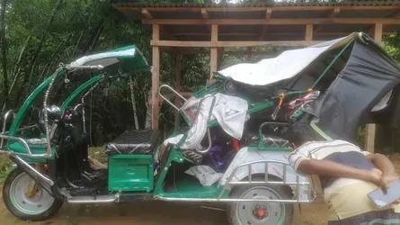 লংগদুতে মাহিন্দ্রা-অটোরিকশার সংঘর্ষে শিশু নিহত, আহত ৫